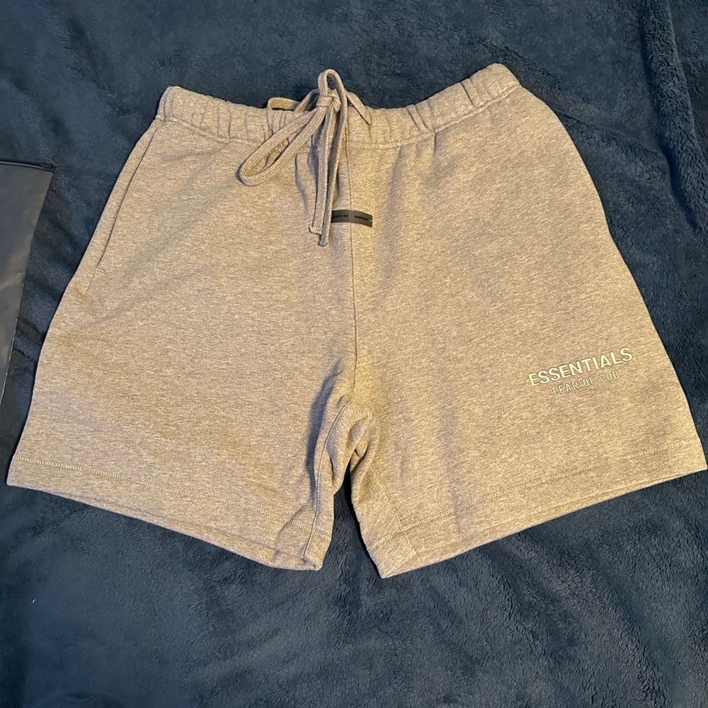 Fear of God Essentials Homestead h soccer fleece sweatshorts